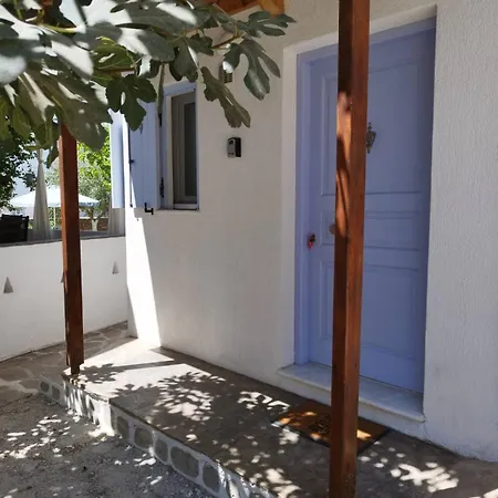 Iro's Cute House شقة باروس