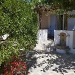Iro's Cute House * Páros